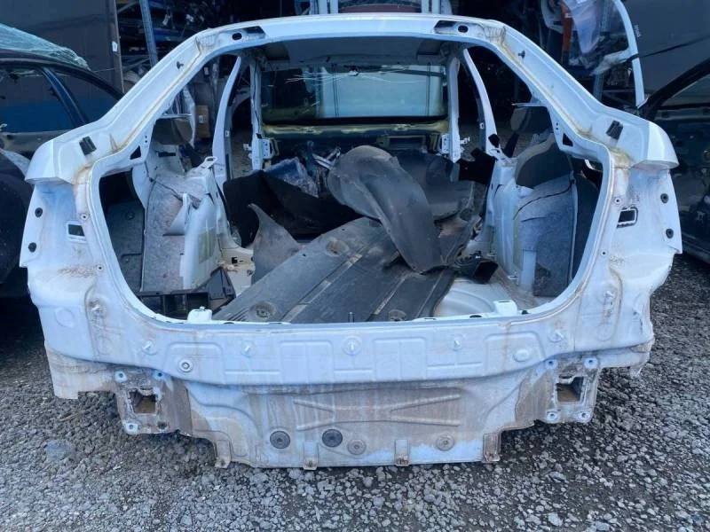 Панель задняя Skoda Octavia (A7) 2013>