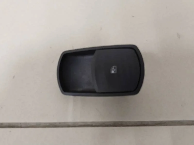 Кнопка стеклоподъемника Opel Corsa (D) 2006-2015