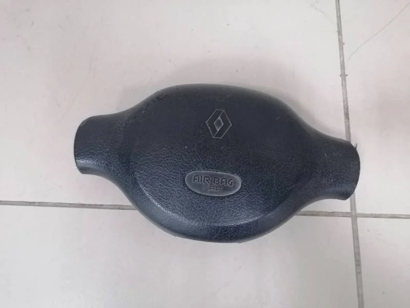 Подушка безопасности в рулевое колесо Renault Logan (1) 2005-2014