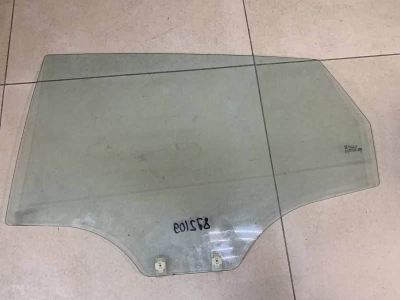 Стекло двери задней левой Hyundai Solaris 2010-2017
