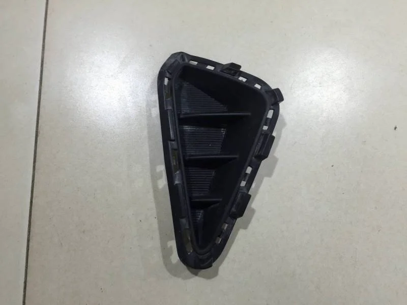 Решетка в бампер правая Kia Rio 4 (FB) 2017>