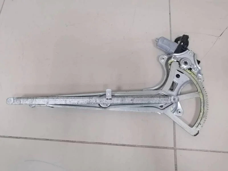 Стеклоподъемник электр. передний правый Toyota Land Cruiser Prado (J120) 2002-2009