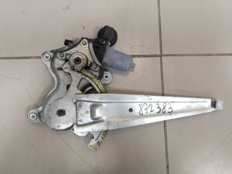 Стеклоподъемник электр. задний правый Toyota Land Cruiser Prado (J120) 2002-2009