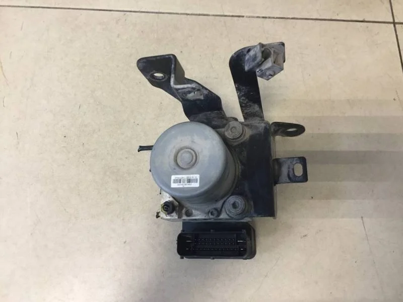 Блок ABS (насос) Hyundai Solaris 2010-2017