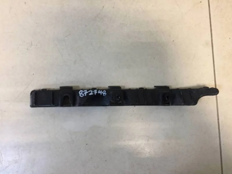 Кронштейн заднего бампера правый Hyundai Solaris 2010-2017