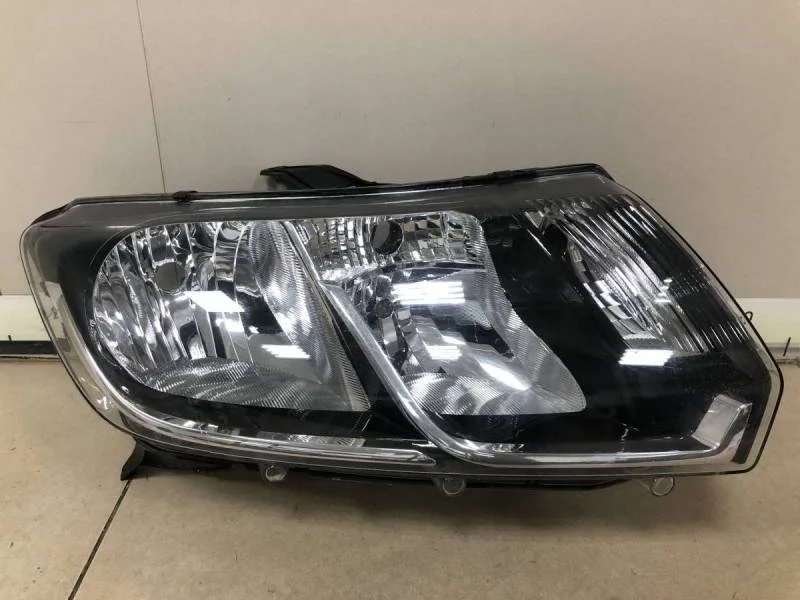 Фара правая Renault Logan (2) 2014>