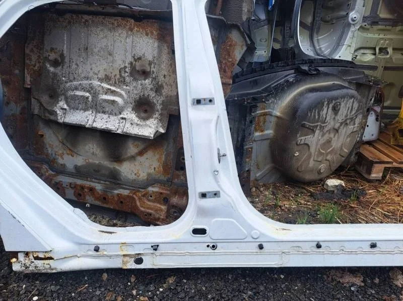 Порог со стойкой правый Ford Focus 3 2011>