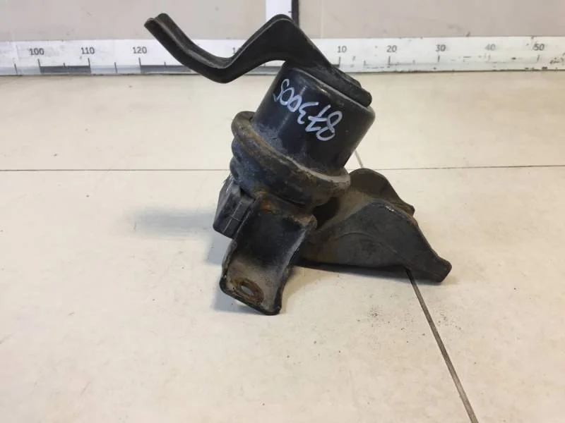 Опора двигателя правая Mitsubishi Lancer 9  (CS/Classic) 2000-2011