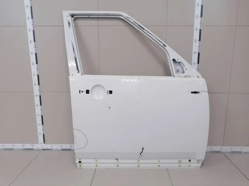 Дверь передняя правая Land Rover Discovery 3 2004-2009