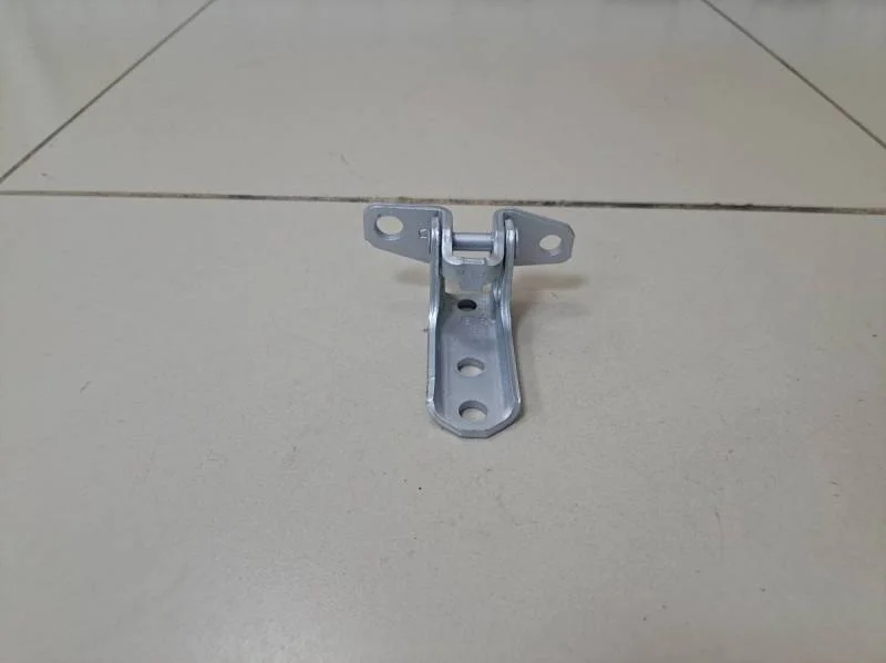 Петля двери передней правой верхняя Mitsubishi Lancer X (CX, CY)  2007>