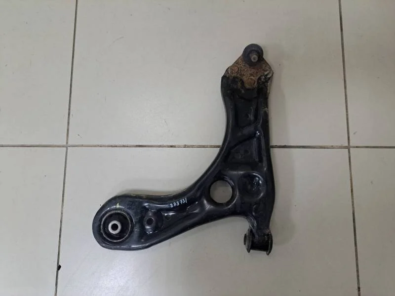 Рычаг передний левый Volkswagen Polo (Sed RUS) 2011>