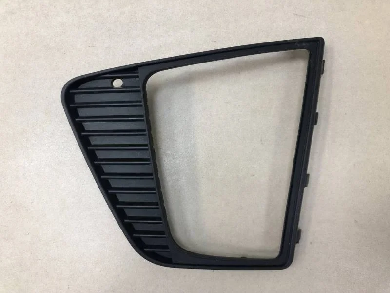 Рамка противотуманной фары левой Hyundai Creta 2016>