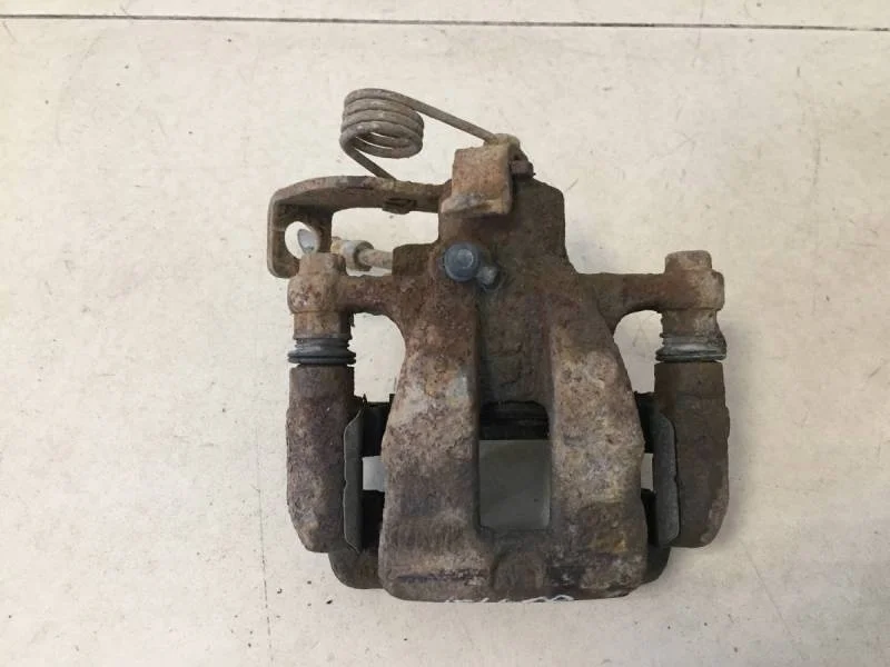 Суппорт задний левый Kia Rio 3 (UB) 2011-2017