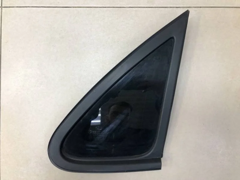 Стекло кузовное глухое правое Hyundai Elantra (HD) 2006-2010