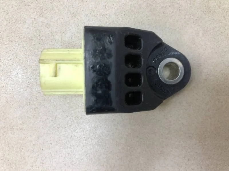 Датчик AIR BAG Toyota Rav 4 (A30) 2006-2013