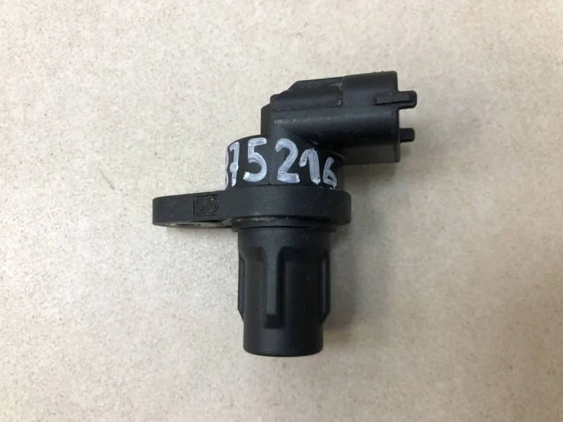 Датчик положения распредвала Mercedes-Benz E-Class (W212) 2009-2016