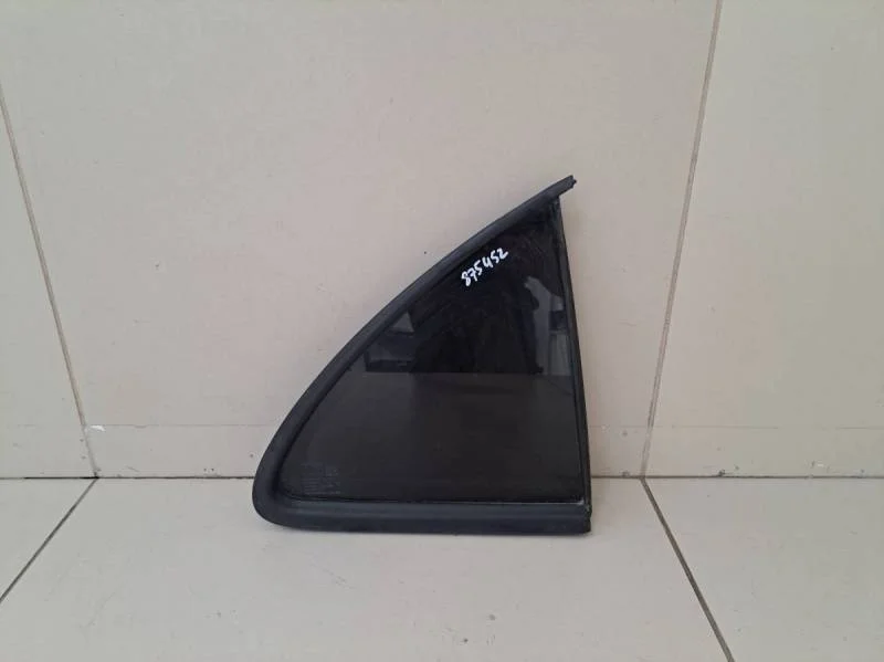 Стекло двери задней правой (форточка) Nissan Almera Classic (B10) 2006-2013