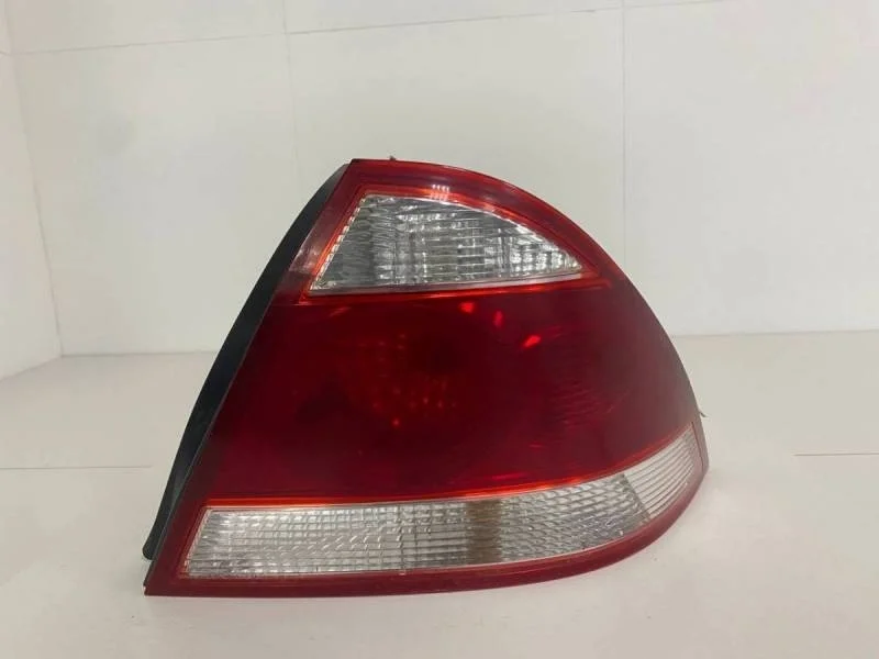 Фонарь задний правый Nissan Almera Classic (B10) 2006-2013