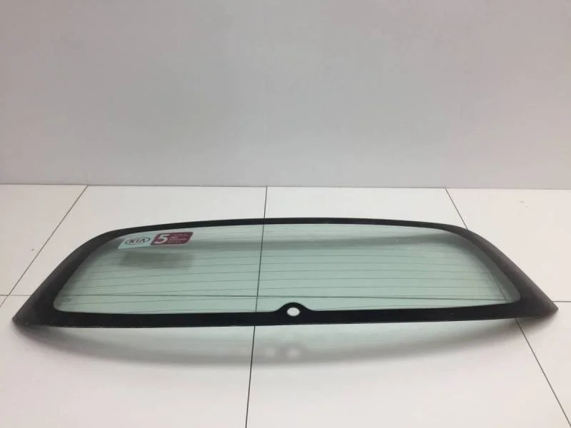 Стекло заднее Kia Rio X-Line 2017>