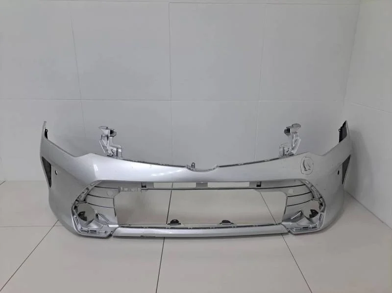 Бампер передний Toyota Camry (V50) 2011-2017