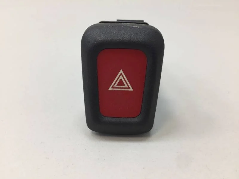 Кнопка аварийной сигнализации Nissan Almera (N16) 2000-2006