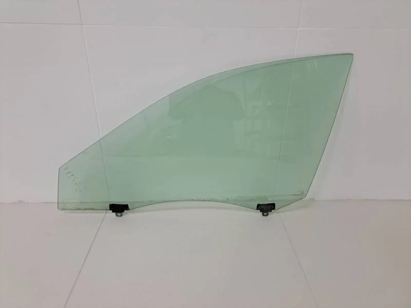 Стекло двери передней левой Toyota Camry (XV30) 2001-2006