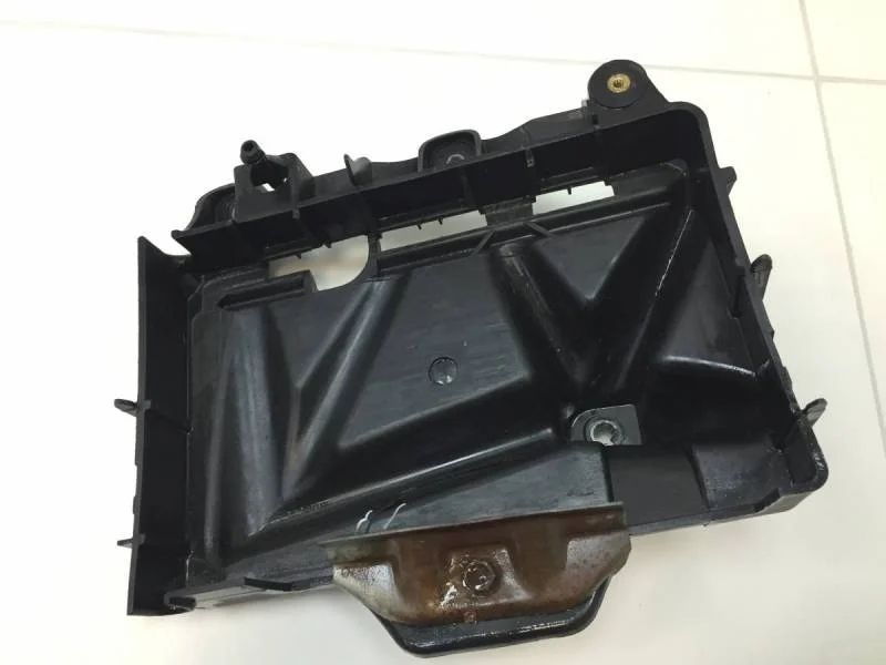 Крепление АКБ (корпус / подставка) Skoda Fabia (5J) 2007-2014