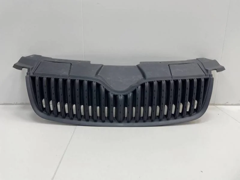 Решетка радиатора Skoda Fabia (5J) 2007-2014