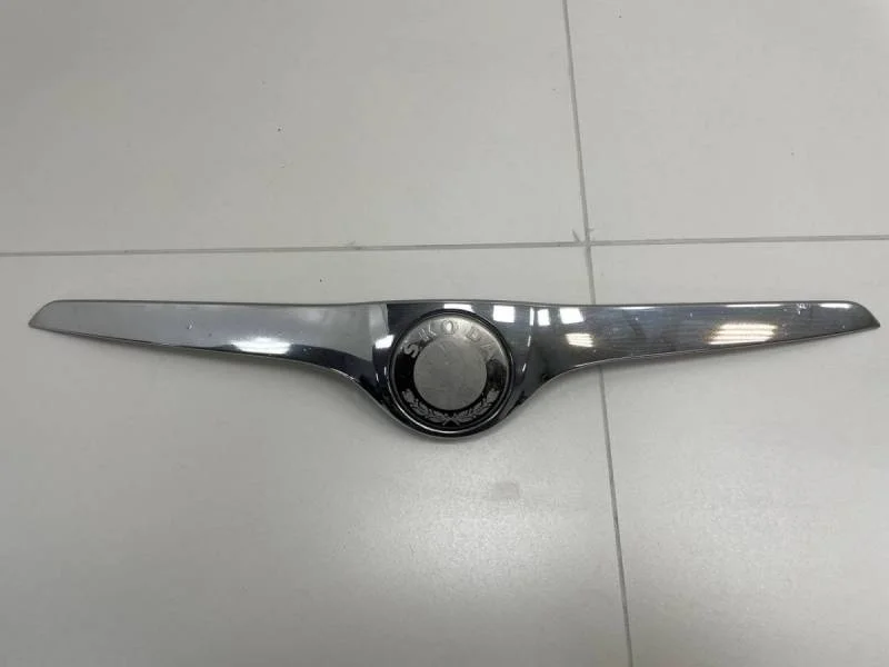 Накладка на капот Skoda Fabia (5J) 2007-2014