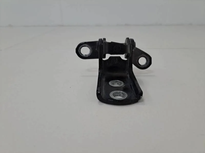 Петля двери задней левой нижняя Toyota Camry (XV30) 2001-2006