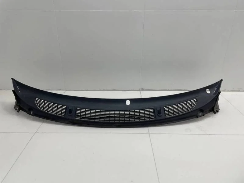 Решетка стеклооч. (планка под лобовое стекло, жабо) Skoda Fabia (5J) 2007-2014