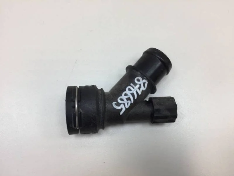 Тройник системы охлаждения Skoda Fabia (5J) 2007-2014