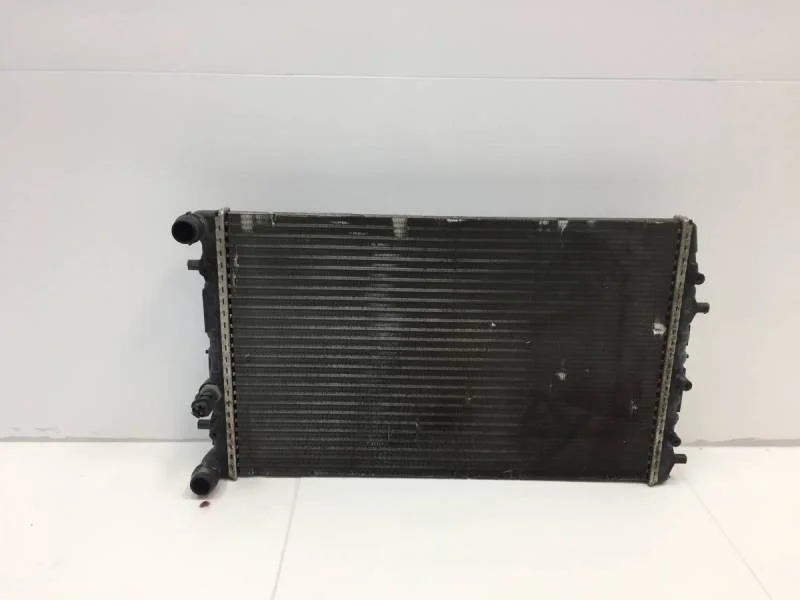 Радиатор охлаждения двигателя Skoda Fabia (5J) 2007-2014