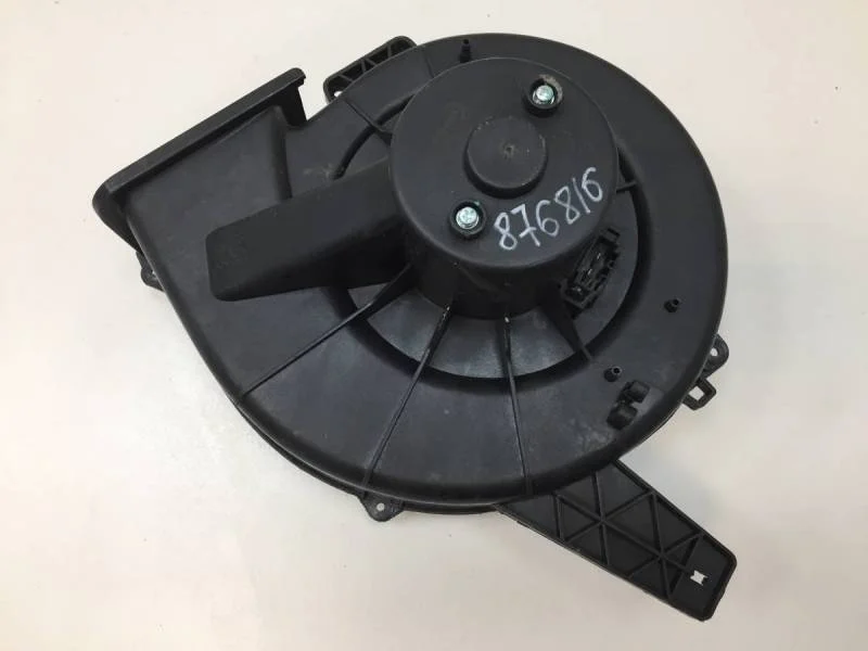 Моторчик отопителя Skoda Fabia (5J) 2007-2014