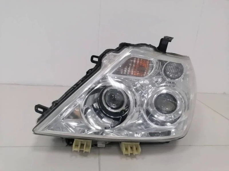 Фара левая Nissan Patrol (Y62) 2010>