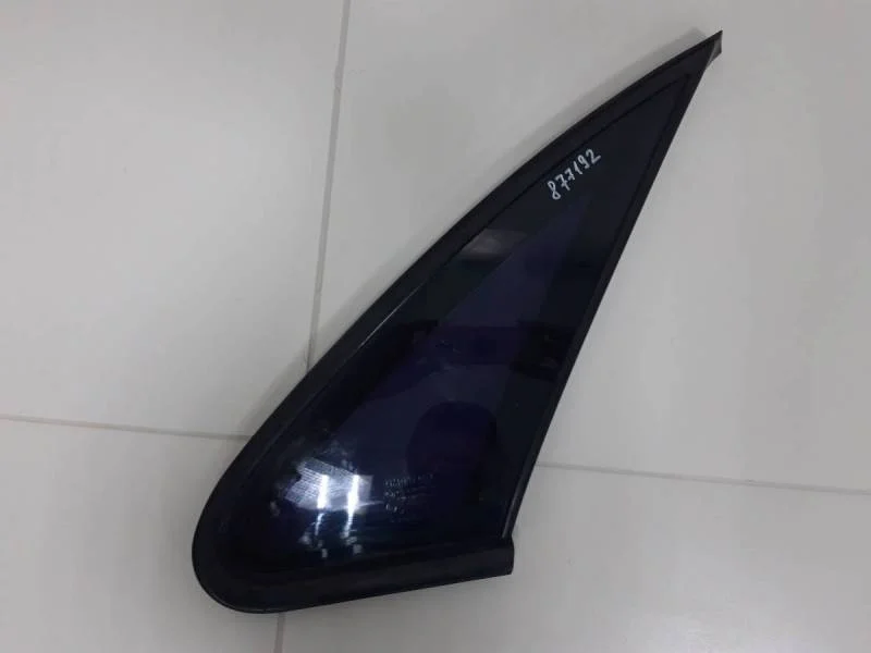 Стекло кузовное глухое правое Chevrolet Lacetti (J200) 2003-2013