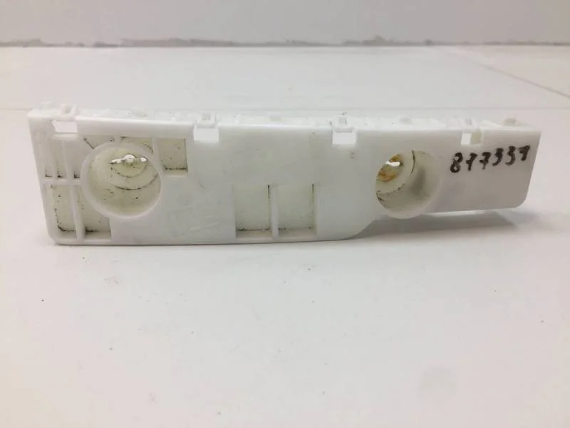 Кронштейн переднего бампера левый Nissan Patrol (Y62) 2010>