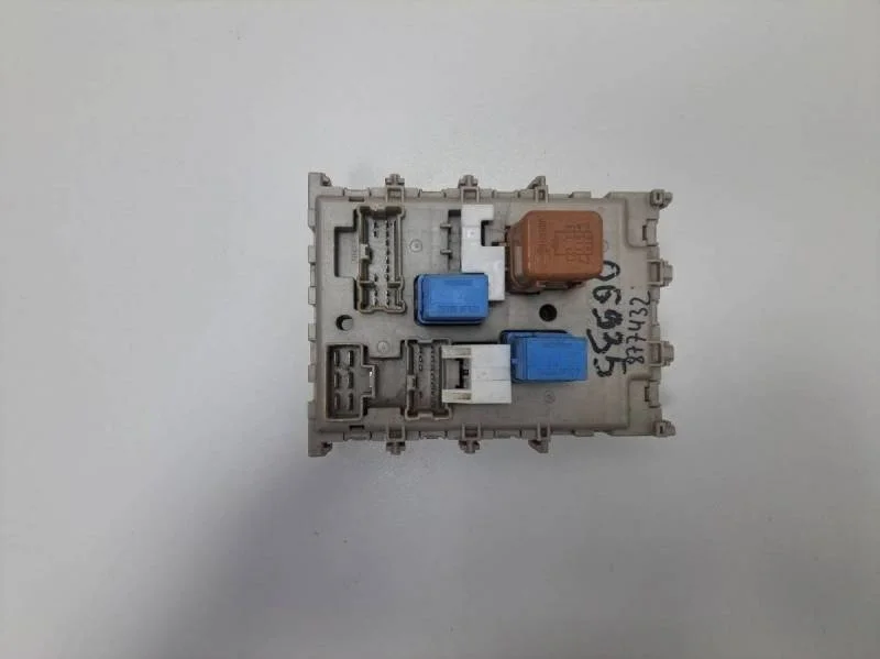 Блок предохранителей Nissan Almera (N16) 2000-2006