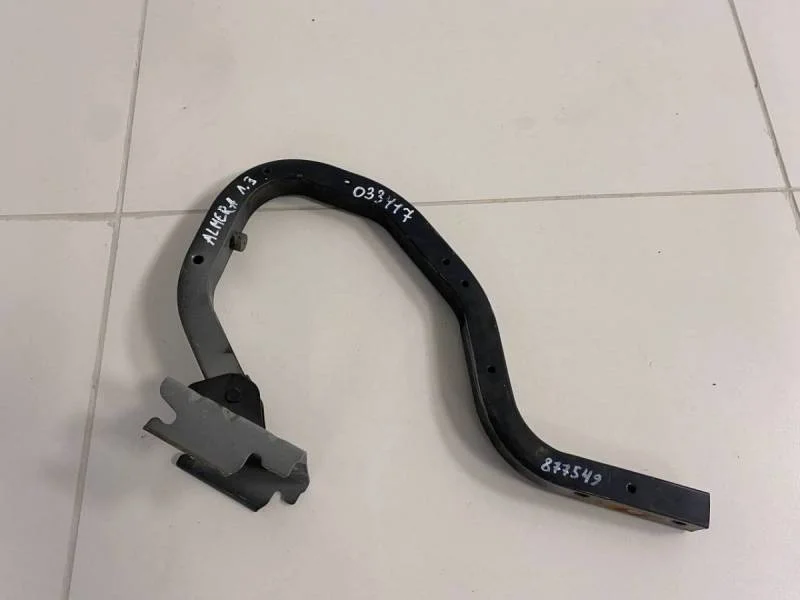 Петля крышки багажника Nissan Almera Classic (B10) 2006-2013