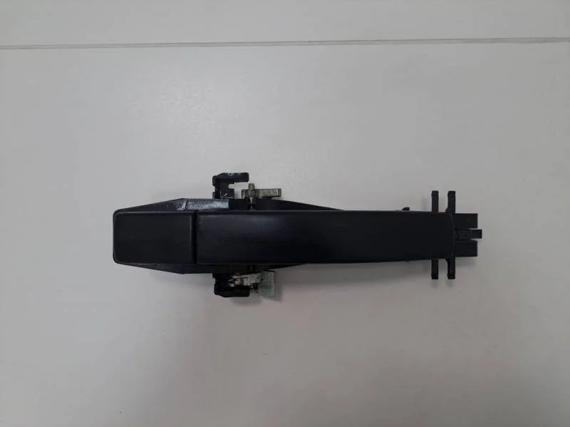 Ручка двери задней наружная левая Land Rover Discovery 3 2004-2009