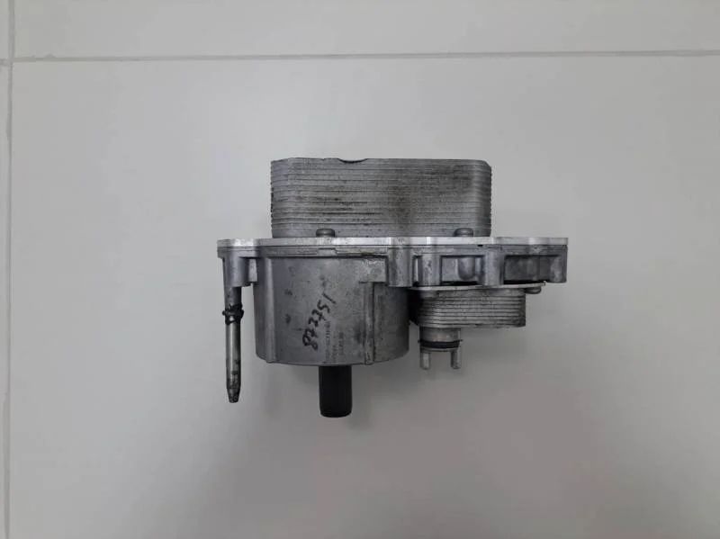 Корпус масляного фильтра Land Rover Discovery 3 2004-2009