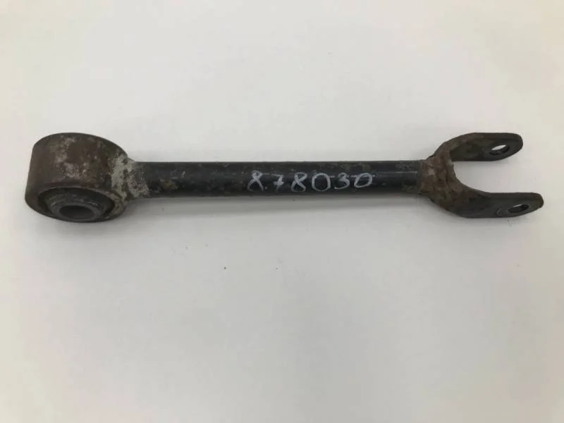 Рычаг задний нижний левый Nissan Fuga Y50 2004-2009