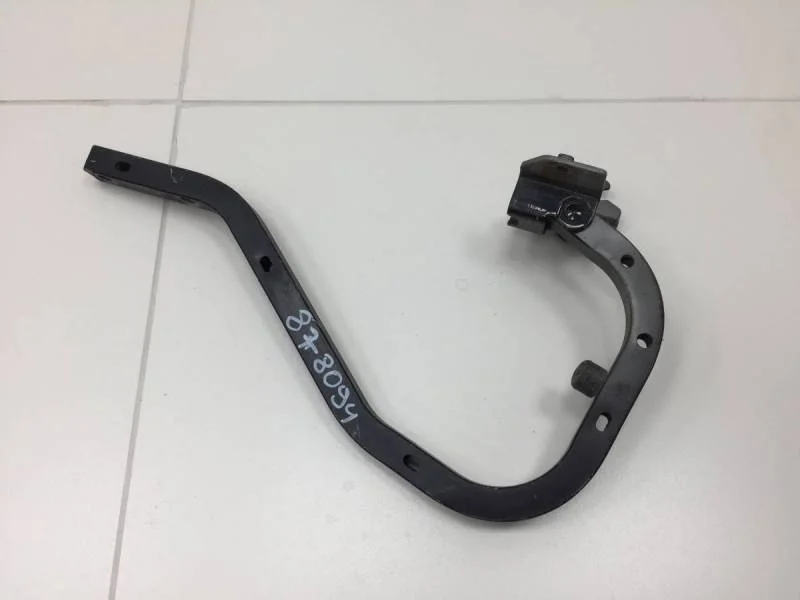 Петля крышки багажника Mitsubishi Lancer 9  (CS/Classic) 2000-2011