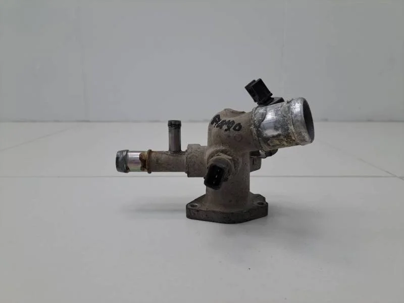 Фланец двигателя системы охлаждения Hyundai Solaris 2010-2017