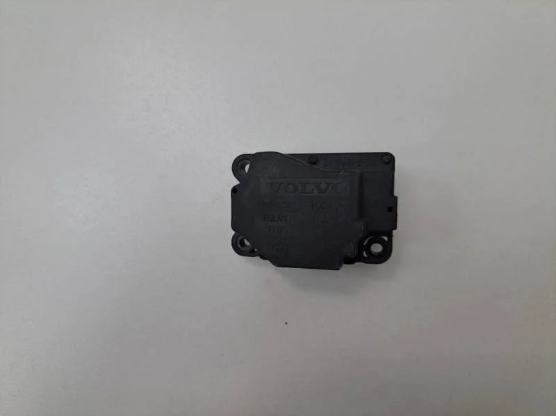Моторчик заслонки печки Volvo XC90 2002-2015
