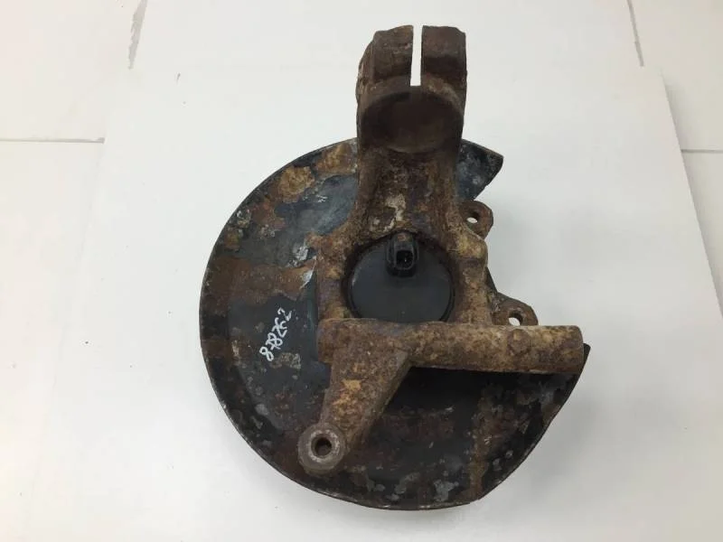 Кулак поворотный задний правый Ford Mondeo 3 2000-2007