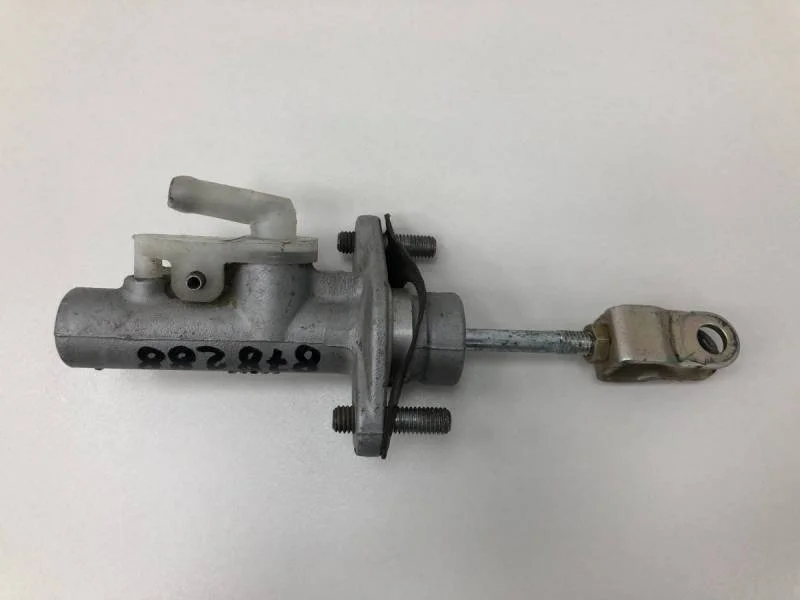 Цилиндр сцепления главный Mitsubishi Lancer 9  (CS/Classic) 2000-2011