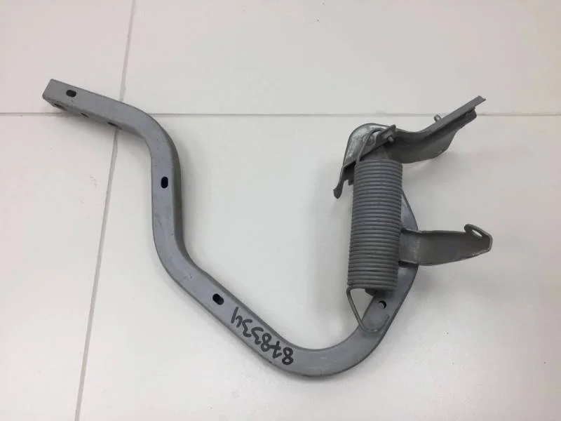 Петля крышки багажника Mitsubishi Galant (EA) 1998-2003