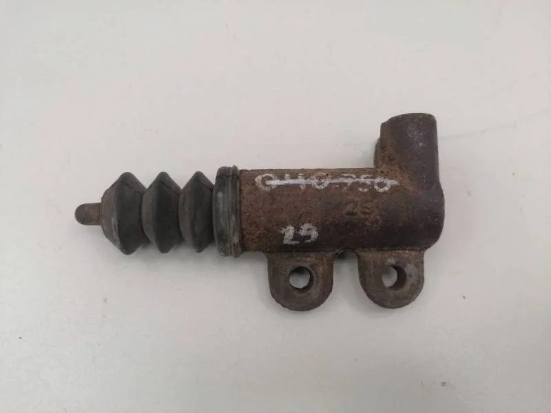 Цилиндр сцепления рабочий Mitsubishi Lancer 9  (CS/Classic) 2000-2011