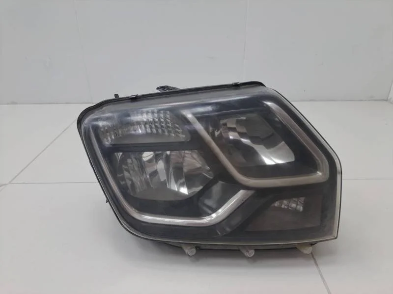 Фара правая Renault Duster 2012>